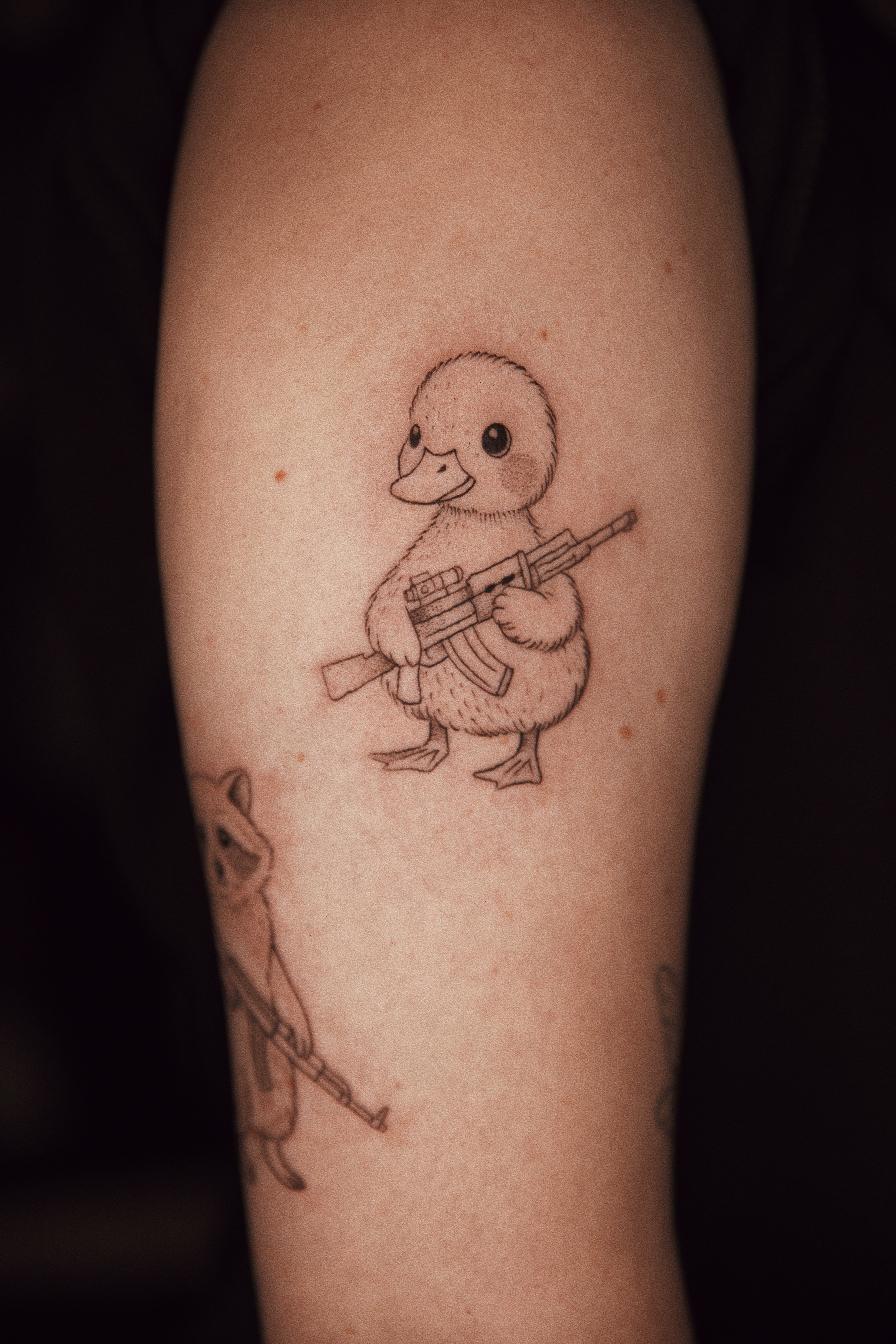 Tatuaż fine line — realizacja nr 2